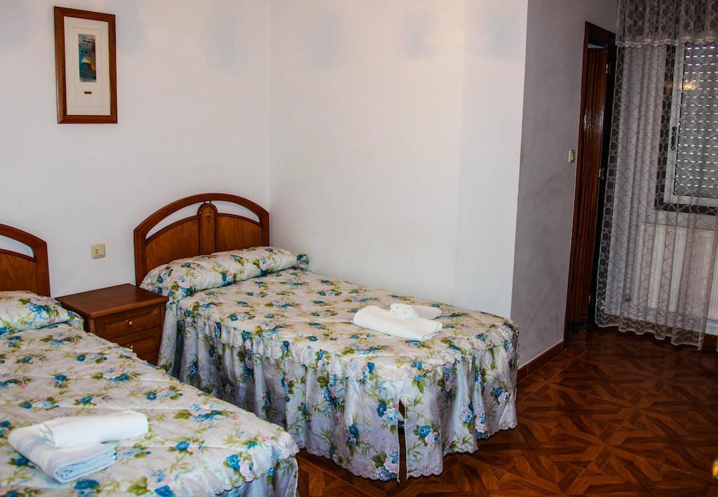 Los Dos Alemanes Melide Szoba fotó